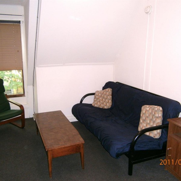 cornell off campus housing 105 Dewitt Place, #8