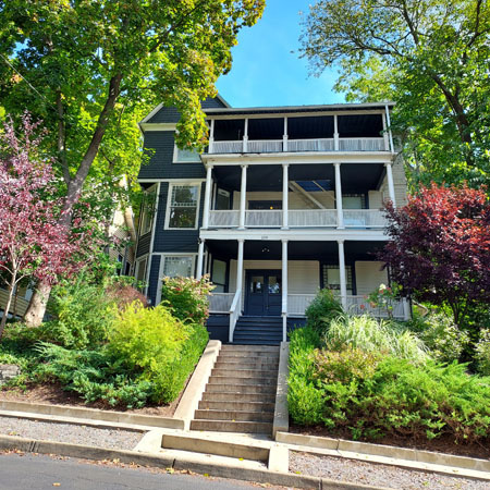 109 Dewitt Place