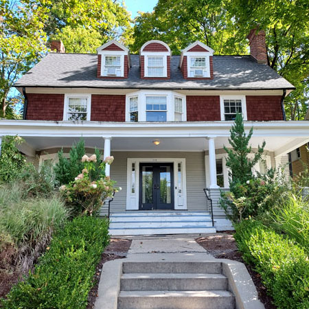 115 Dewitt Place