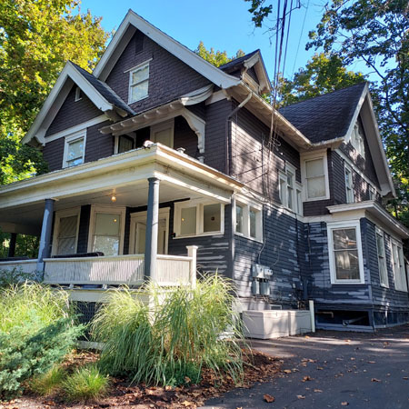 117 Dewitt Place