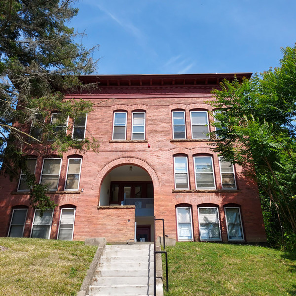 307 Stewart Ave